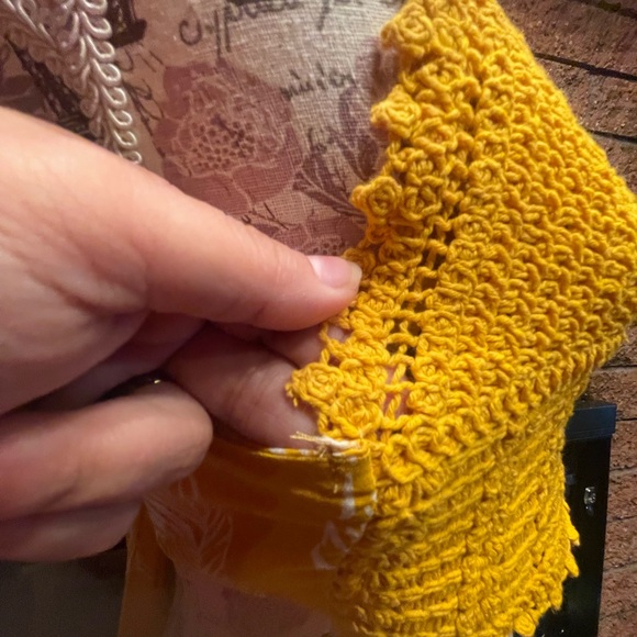 Shein Mustard Crochet Crop Top Bracelet Adjustable Leaf Design 60%Cotton Size XS - Picture 4 of 13